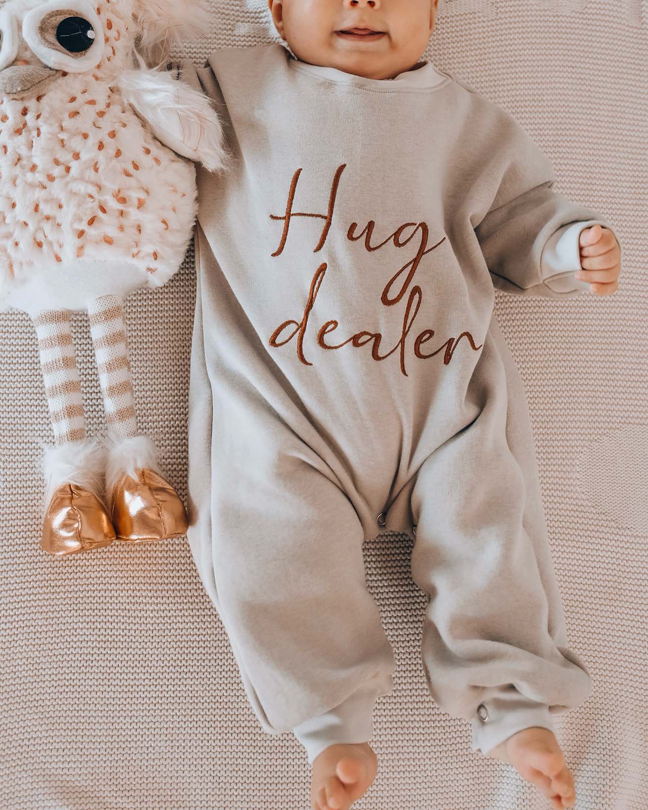 Pajac "HUG DEALER"